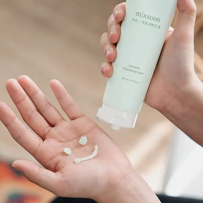 Centella Cleansing Foam - Clementinepure.ec
