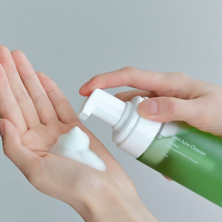 NONI Acne Bubble Cleanser Clementinepure.ec